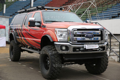 Ford F350 «Броненосец» (Юрий Коваль, Томск).jpg